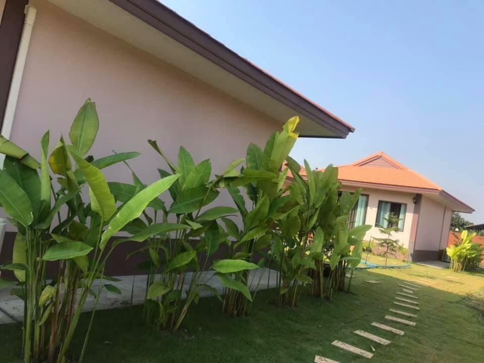 Tinna Resort Ban Nong Mai Ngam Exterior foto